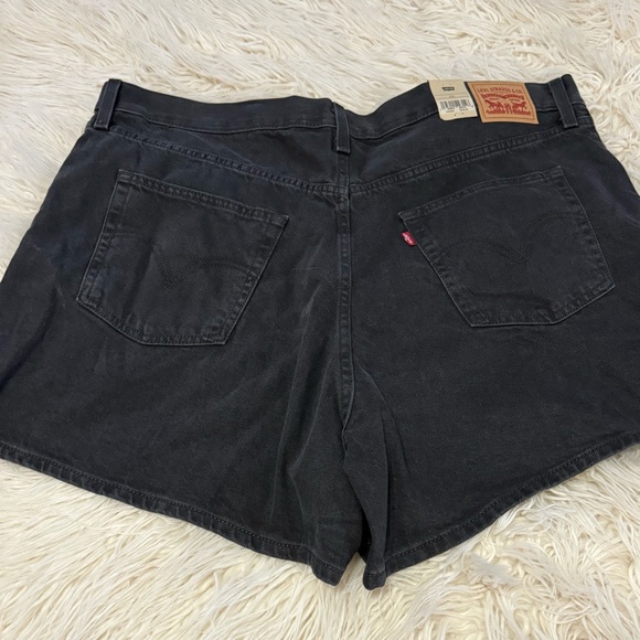 Levi’s HIGH WAISTED MOM WOMEN'S SHORTS (PLUS SIZE)
22W 26W wonderful black NWT - Picture 12 of 12